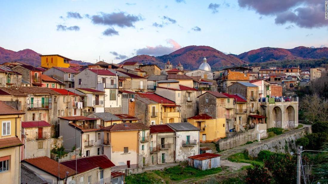 Bed And Breakfast Il Sole -Cinquefrondi Exterior foto